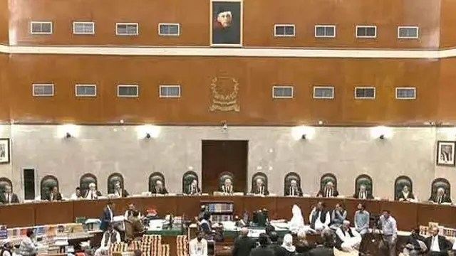پریکٹس پروسیجر ایکٹ کیس: چیف جسٹس اور جسٹس منیب کے درمیان نوک جھونک، سماعت کل تک ملتوی