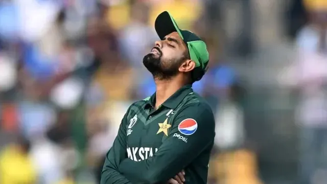 بابر اعظم کو تمام فارمیٹس کی کپتانی سے ہٹانے کا فیصلہ