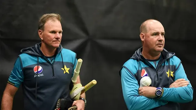 پی سی بی کا غیر ملکی کوچنگ اسٹاف کو ہٹانے کا فیصلہ