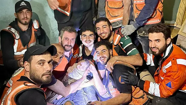 ‘جسے اللہ رکھے اسے کون چکھے’، غزہ میں 37 دن بعد ملبے سے زندہ بچہ نکال لیا گیا
