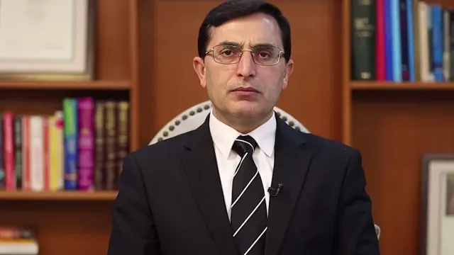 انٹرا پارٹی الیکشن: عمران خان دستبردار، بیرسٹر گوہر چیئرمین پی ٹی آئی کے امیدوار نامزد