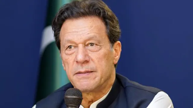 توشہ خانہ اور 190 ملین پاؤنڈ نیشنل کرائم ایجنسی کیسز؛ چیئرمین پی ٹی آئی کے وارنٹ گرفتاری جاری