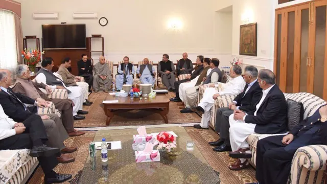 نواز شریف کی زیرصدارت (ن) لیگ کے مشاورتی اجلاس کی اندرونی کہانی سامنے آگئی