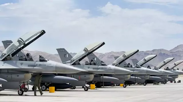 ٹنڈو باگو، پاکستان کی تاریخ کا پہلا ہندو نوجوان پائلٹ آفیسر بن گیا