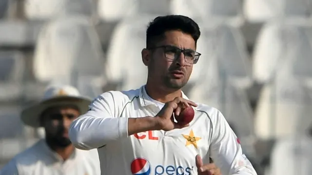 ابرار احمد آسٹریلیا کے خلاف پہلے ٹیسٹ سے باہر