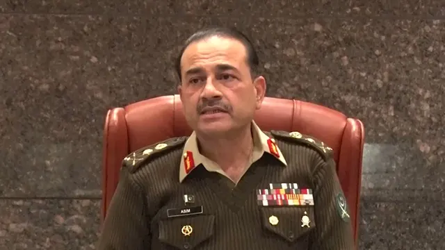 جھوٹی خبروں کے ذریعے تاثر دیا جارہا ہے کہ ریاست وجود کھوتی جارہی ہے: آرمی چیف