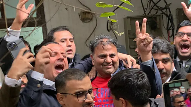 فواد چودھری کا جیل کے اندر سے الیکشن لڑنے کا اعلان