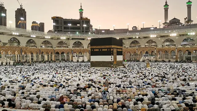 حج درخواستیں بڑھانے کیلئے وزارت مذہبی امور نے ایڑھی چوٹی کا زور لگا دیا