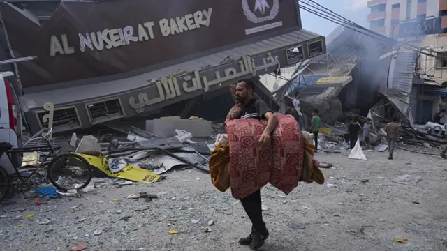 اسرائیل کی بمباری، فلسطینی شہداء کی تعداد 17 ہزار 700 سے بڑھ گئی