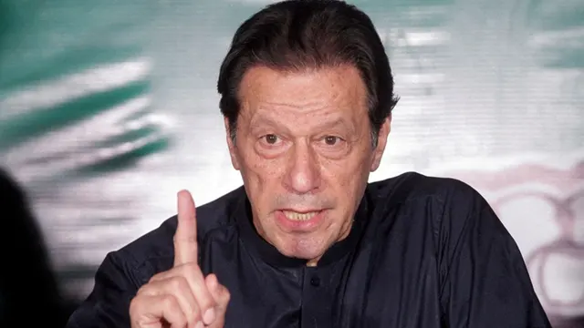 8 فروری کو جو ان کے ساتھ ہوگا ان کے گمان میں بھی نہیں: عمران خان