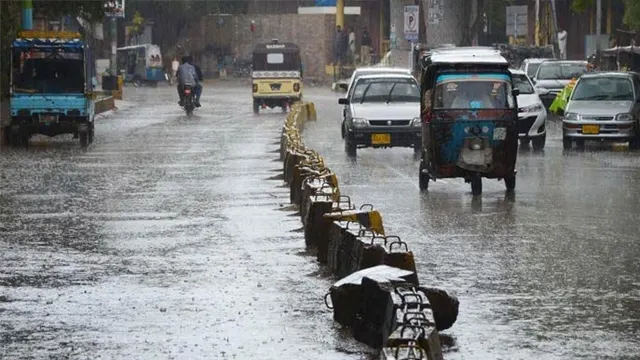 کراچی میں پیر اور منگل کو ہلکی بارش کی پیشگوئی، سردی میں اضافے کا امکان