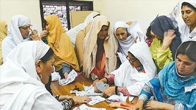 خاندان کی خواتین کا مخصوص نشستوں پر قبضہ، پارٹی کارکن خواتین نظر اندز