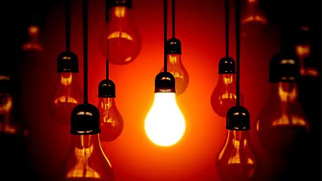 سردیوں میں بجلی پیداوار طلب سے زیادہ پھر بھی لوڈ شیڈنگ کیوں؟