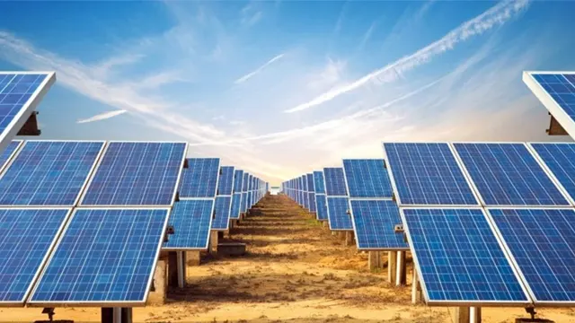 ملک میں سولر پینلز کی قیمتوں میں 70 فیصد تک کمی ہوگئی