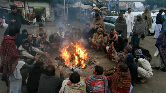 ملک کے مختلف شہروں میں موسم شدید سرد، بلوچستان میں بارش اور برفباری کی پیشگوئی