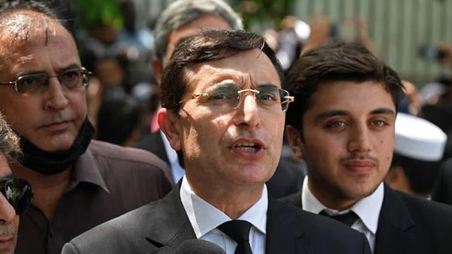 مخصوص نشستوں کے نوٹفیکیشن کے بغیر قومی اسمبلی کا اجلاس نہیں بلایا جا سکتا، بیرسٹر گوہر