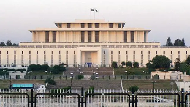 سینیٹ الیکشن سے قبل صدارتی انتخابات کرانے کا فیصلہ