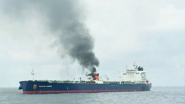 یمنی فوج کا اسرائیلی بحری جہاز پر حملہ،جہاز میں آگ لگ گئی