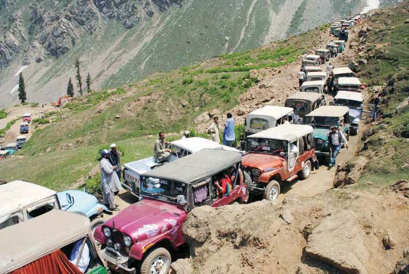 ناران جانے والوں کے لیے بڑی خوشخبری، وادی کا نظارہ 8 ہزار فٹ بلندی سے ہوگا