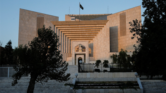 سپریم کورٹ کا مخصوص نشستیں پی ٹی آئی کو دینے کا حکم