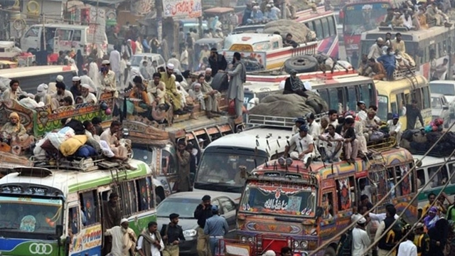 ایندھن کی قیمتوں میں کمی سے ٹرانسپورٹ کرایوں میں کمی