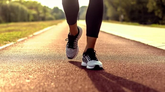 چہل قدمی سے آپ کسی بھی فرد کے بارے میں کون سا راز جان سکتے ہیں؟ دلچسپ تحقیق سامنے آگئی