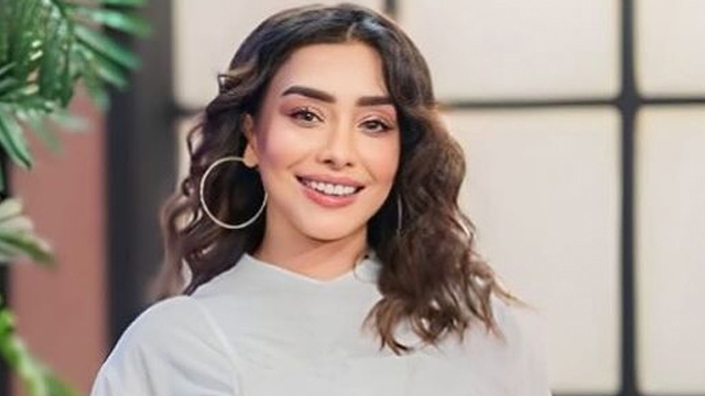 اداکارہ مائرہ کی گھٹیا لباس پہننے والوں کو اہم جواب