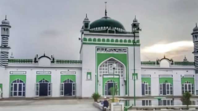 مسجد کو مندر بنانے کی کوشش؛ پولیس کی فائرنگ! 3 مسلمان شہید