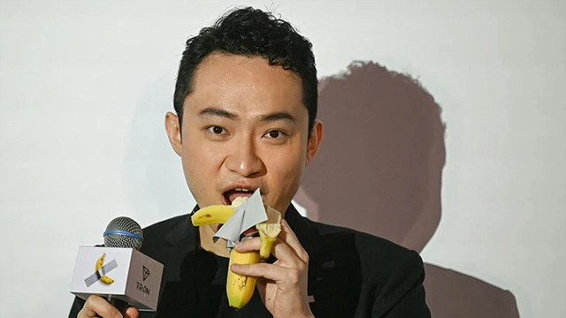 چینی شخص اربوں روپے کا کیلا کھا گیا