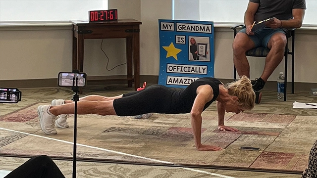 معمر دادی نے 1575 پش اپ کرکے عالمی ریکارڈ توڑ دیا