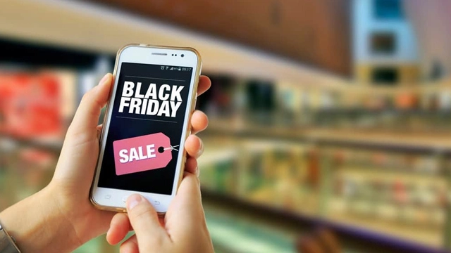 بلیک فرائیڈے کے موقع پر موبائل فونز کی بڑی آفر لگ گئی