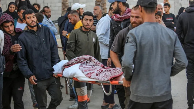 اسرائیلی فوج کا غزہ کے العودہ اسپتال پر حملہ، 28 فلسطینی شہید