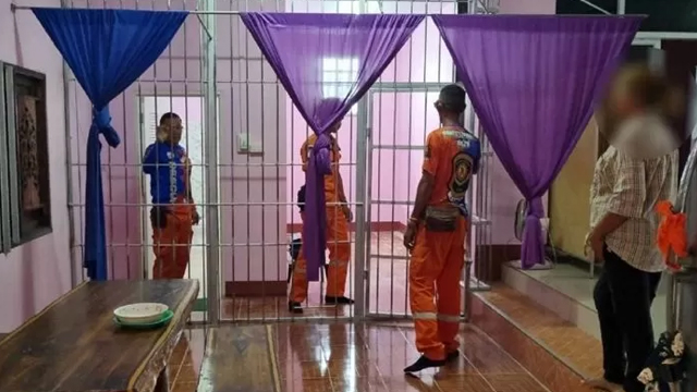 ماں نے بیٹے کو قید کرنے کیلئے گھر میں جیل بنا ڈا لی