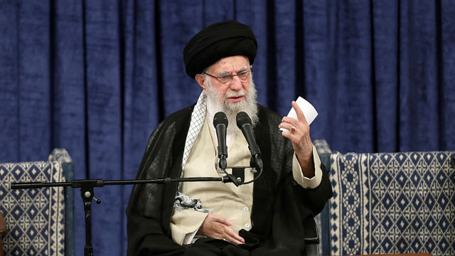 امریکا کی مدد کرنیوالے ہر کرائے کے فوجی کو کچل دینگے، ایرانی سپریم لیڈر