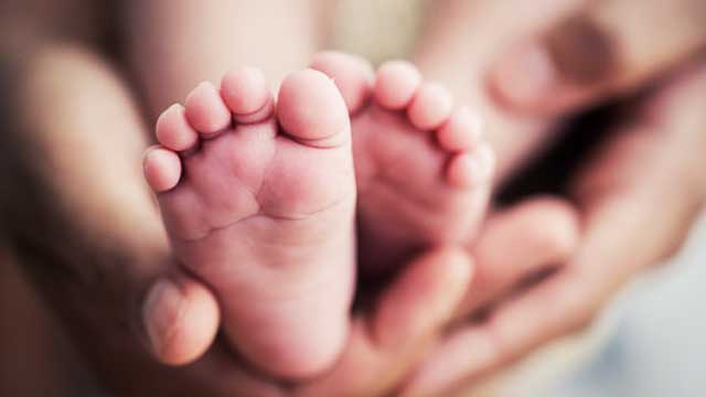 ظلم کی انتہاء؛ ماں نے ایک ماہ کے نومولود بچے کو بیچ دیا