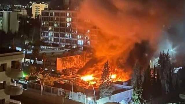 شام؛ اسرائیل کے 24 گھنٹوں میں 500 سے زائد حملے! 1 ہزار 800 بم گرادیے