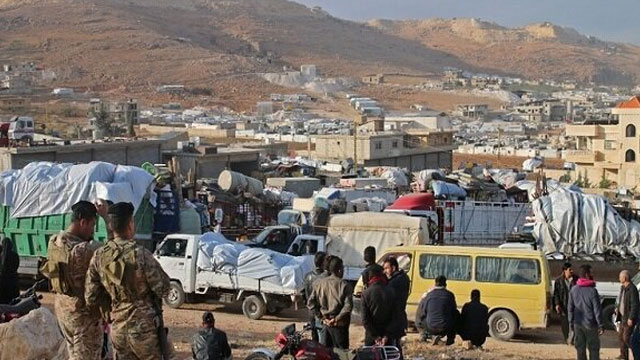 تحریر الشام کے قبضے کے بعد ہزاروں شامی ملک چھوڑنے پر مجبور