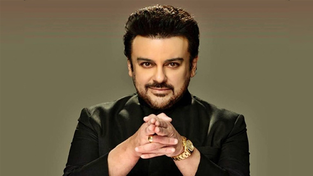 عدنان سمیع بچوں سے ملنے کیلئے بھارت سے روانہ، تصویر سامنے آگئی