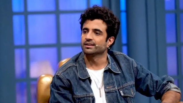 ویڈیو: پاکستانی اداکار نے ہزاروں فٹ بلندی پر منگنی کر لی