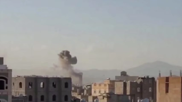 اسرائیل کا یمنی ائیر پورٹ اور بندرگاہوں پر فضائی حملہ