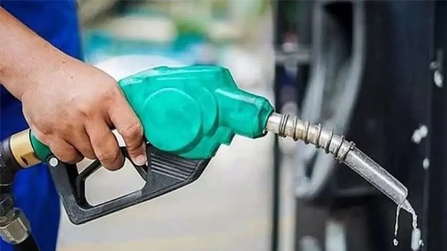 حکومت نے پیٹرولیم مصنوعات کی نئی قیمتوں کا اعلان کردیا