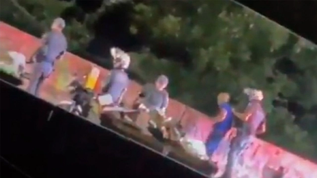 شہری کو پُل سے نیچے پھینکنے پر فوجی افسر کی شامت آگئی