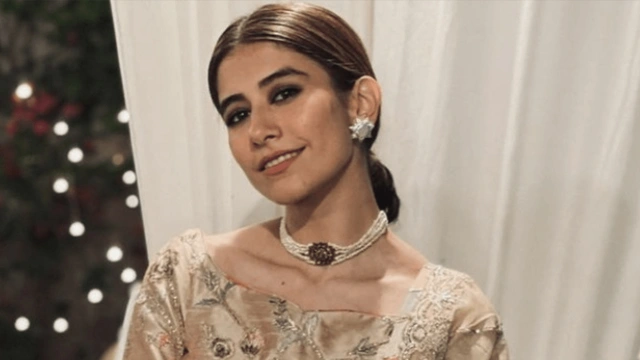 ویڈیو وائرل ہوتے ہی سائرہ یوسف نے چوری کا جرم قبول کرلیا