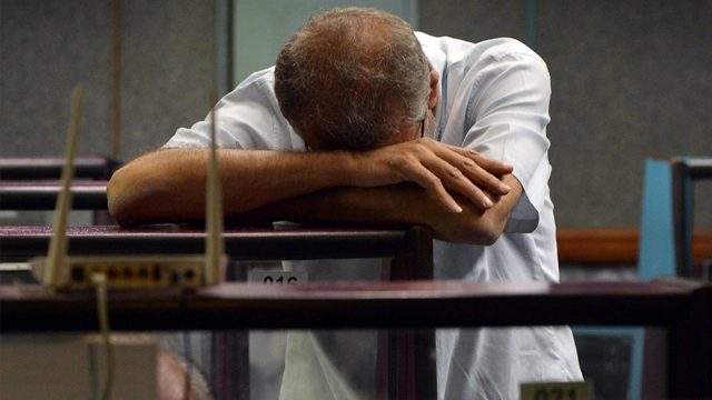 پی ایس ایکس: 100 انڈیکس مسلسل دوسرے روز ہزاروں پوائنٹس نیچے آگیا