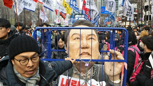 جنوبی کوریا: صدر یون کی قسمت کا فیصلہ عدالت کے سپرد، آگے کیا ہوگا؟