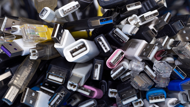 تمام موبائل فونز میں ایک ہی چارجنگ پورٹ کا استعمال لازمی قرار