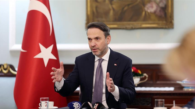 ترک وزیر توانائی کا قطر-ترکیہ گیس پائپ لائن دوبارہ شروع کرنے کا عندیہ