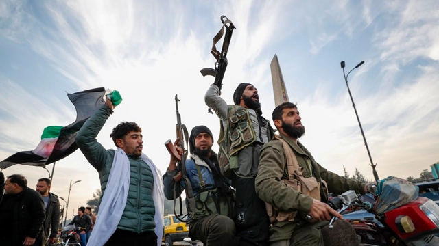 دمشق میں غیر یقینی کی صورتحال اور اسرائیل کی فوجی پیشرفت