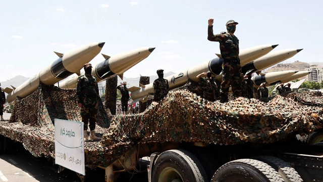 یمن نے اسرائیل اور امریکی ٹھکانوں پر میزائل برسادیے