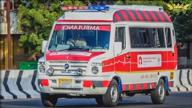 ایمبولینس میں جھٹکا لگنے سے مردہ شخص زندہ ہوگیا